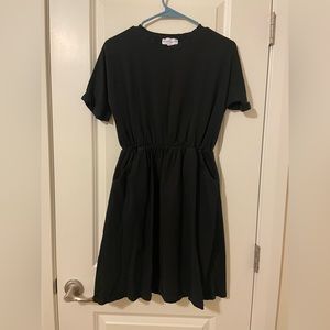 Brickyard Buffalo black T-shirt dress… WITH POCKETS